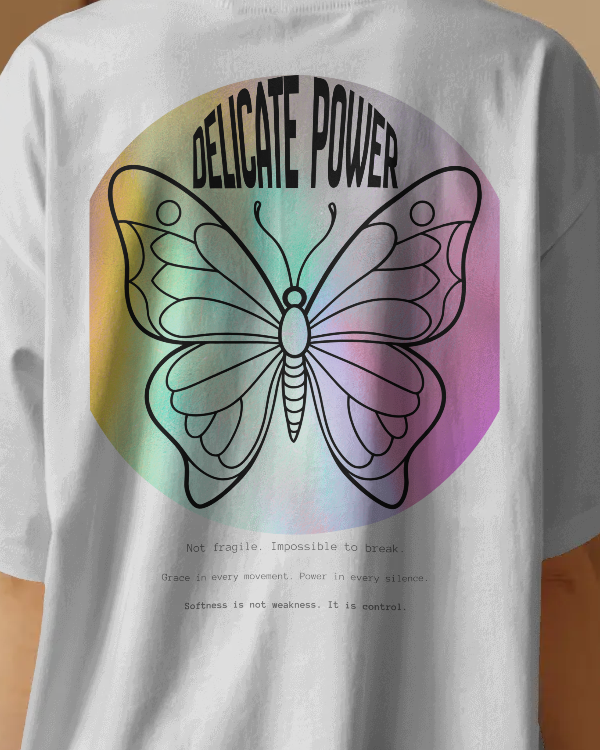 Delicate Power - Oversize T-Shirt