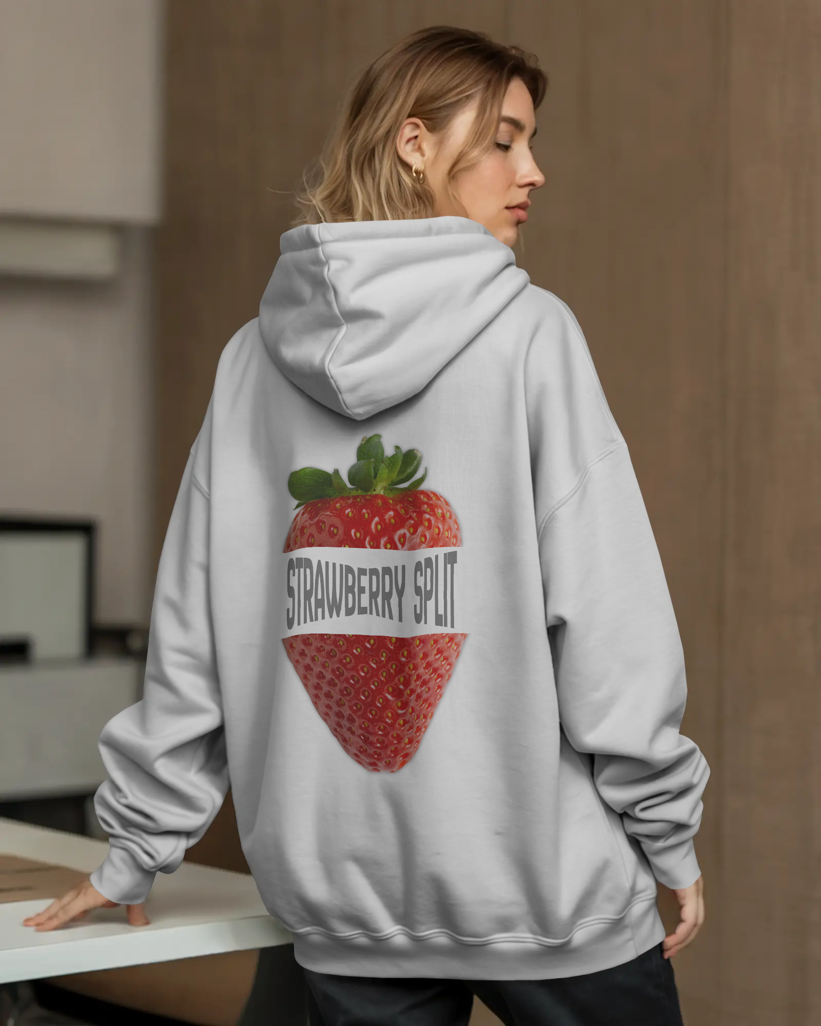 Strawberry Split – Oversize Hoodie