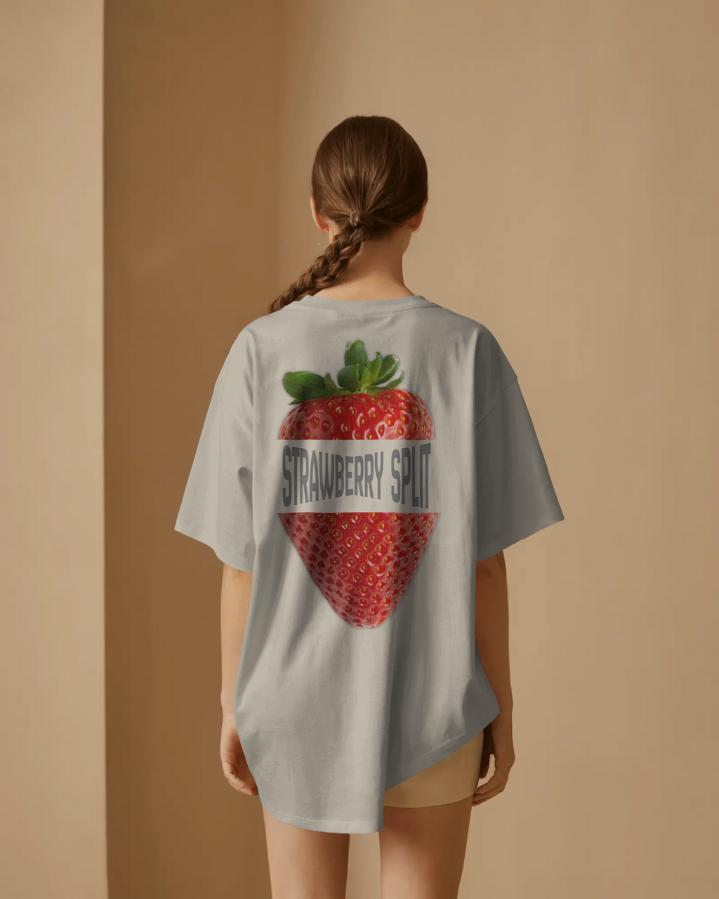 Strawberry Split - Oversize T-Shirt