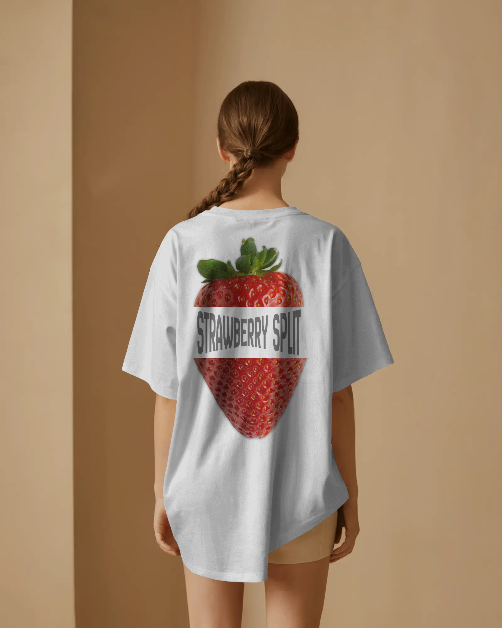Strawberry Split - Oversize T-Shirt