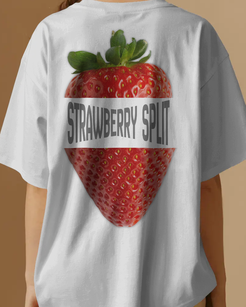 Strawberry Split - Oversize T-Shirt